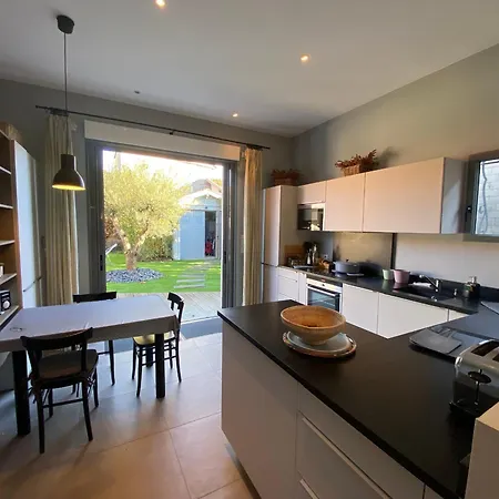 Semesterbostad Charmante Maison Arcachonnaise, 4 Chambres, 300m De La - Fr-1-374-231